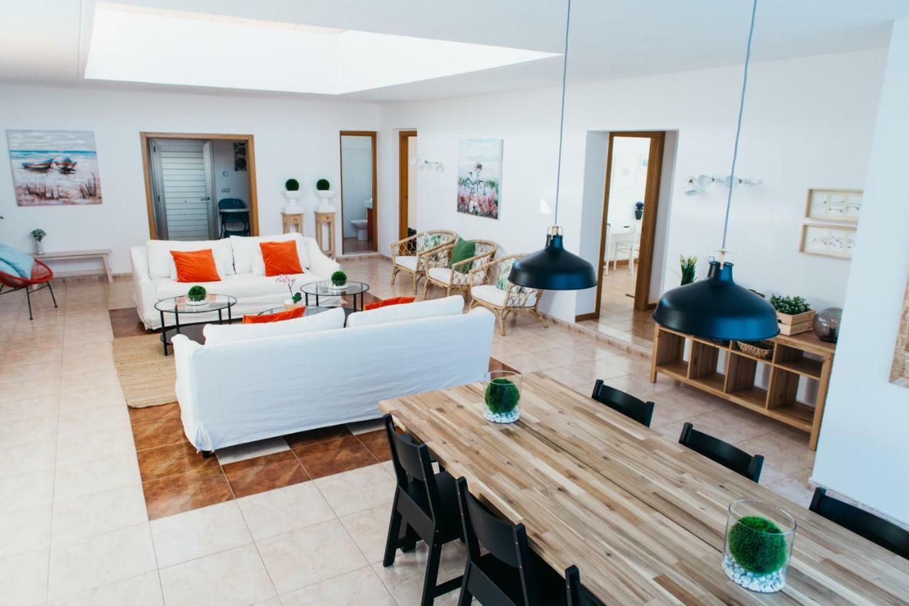 Eco Villa White Suite With Climatized Pool กาเลตาเดฟุสเต ภายนอก รูปภาพ