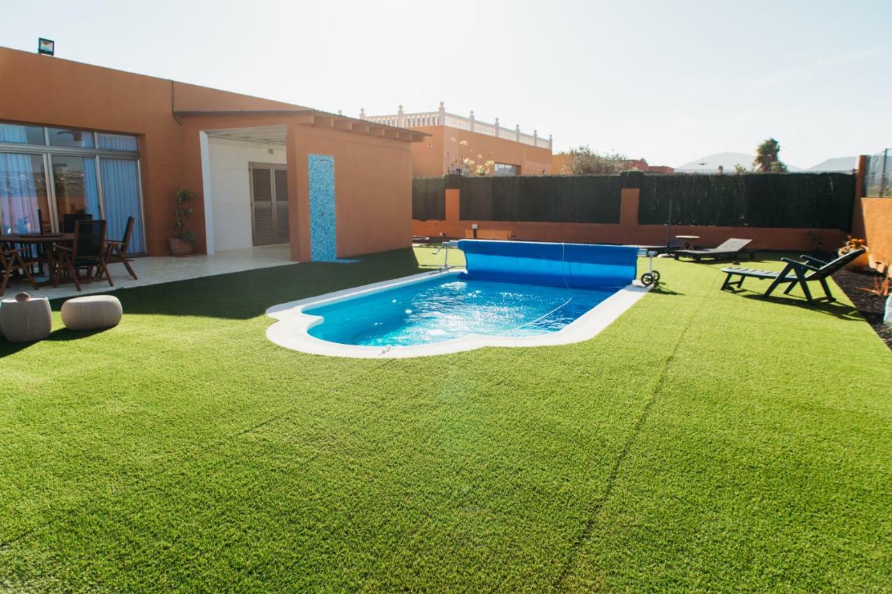 Eco Villa White Suite With Climatized Pool กาเลตาเดฟุสเต ภายนอก รูปภาพ